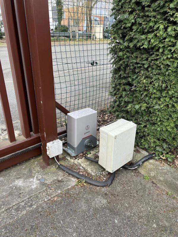 Herblay réparation motorisation portail coulissant